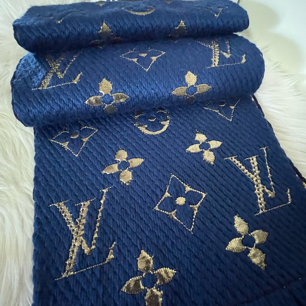 Louis Vuitton Logomania Shine Scarf.